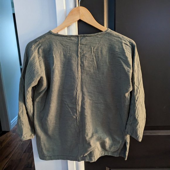 3/4 Length Sleeve Shirt - Picture 2 of 5